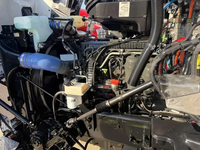 2023 Peterbilt 567