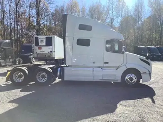 2023 Volvo VNL760