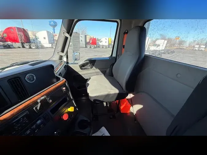 2020 INTERNATIONAL RH613