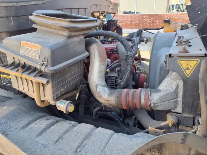 2019 NAVISTAR INTERNATIONAL MV607 (4X2)