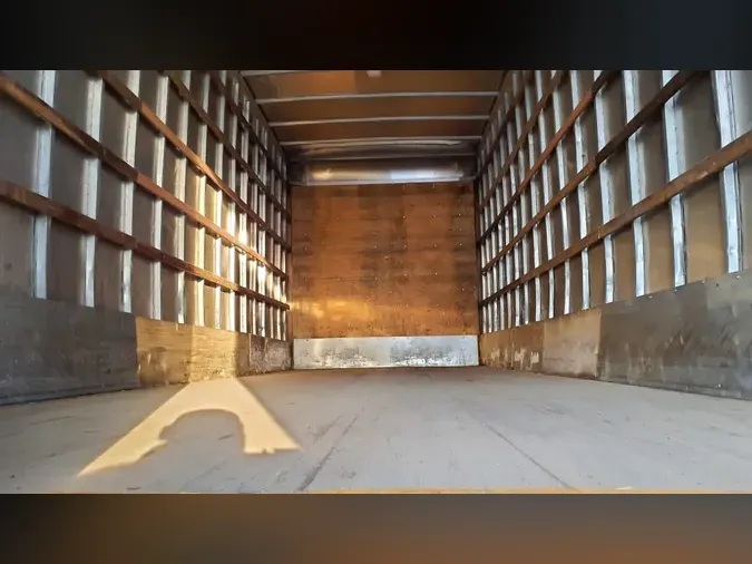 2016 FREIGHTLINER/MERCEDES M2 106