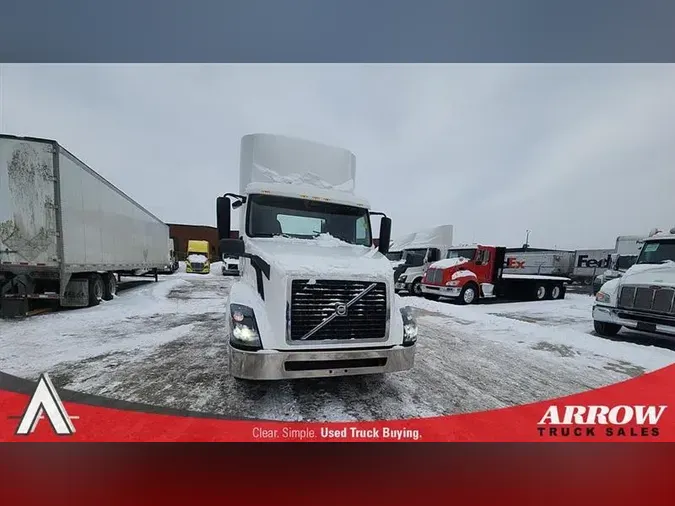 2018 VOLVO VNL300