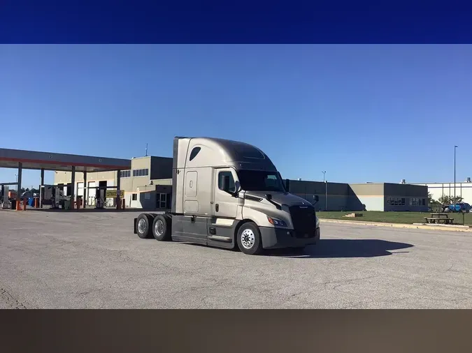 2025 Freightliner Cascadia 1266b18b611f7cd07f54bb21eb727acfca2