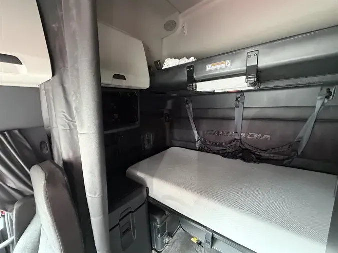 2023 FREIGHTLINER Cascadia 126
