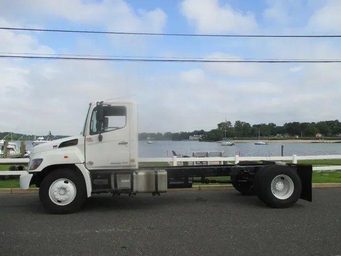 2018 HINO 268