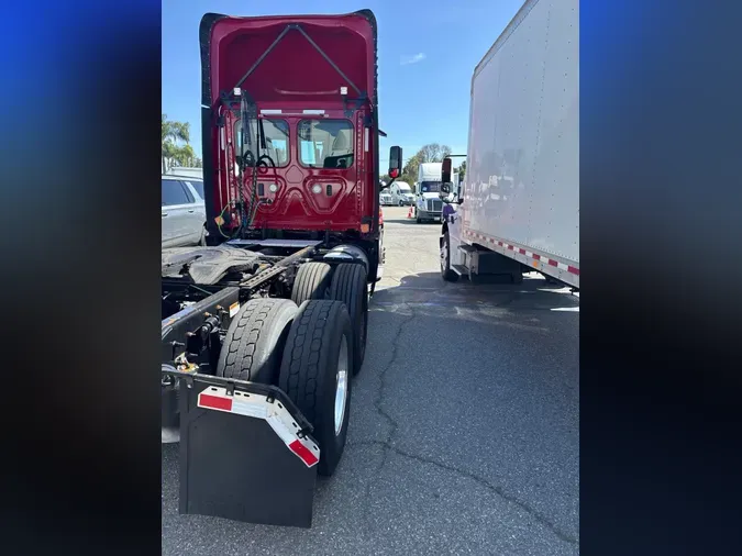 2020 FREIGHTLINER/MERCEDES CASCADIA 1256b21f8953e9bbfc7f06162a9575d1240