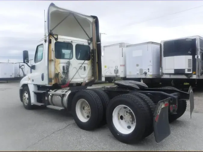 2020 FREIGHTLINER CASCADIA 125