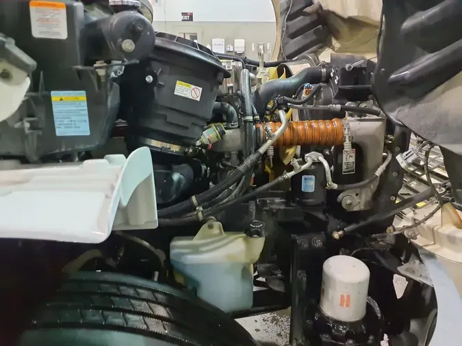 2019 FREIGHTLINER M2 106