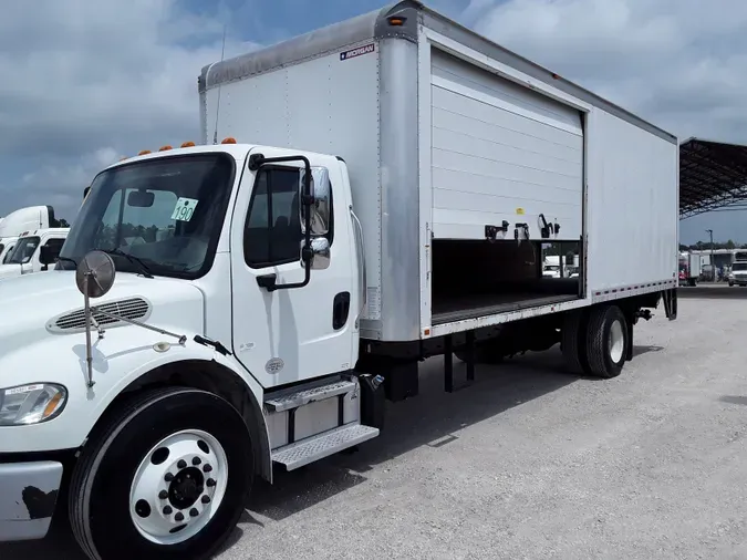 2017 FREIGHTLINER/MERCEDES M2 106