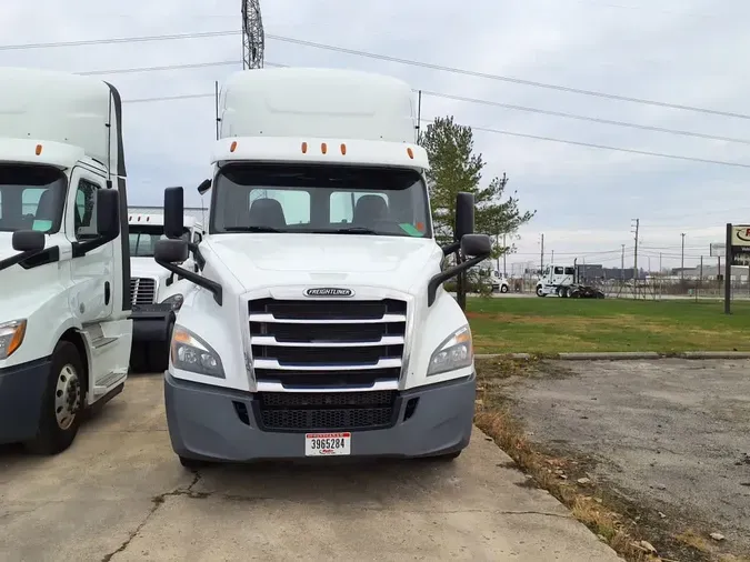 2020 FREIGHTLINER/MERCEDES NEW CASCADIA 1166b2a7c75540b608eb972742d45839e60