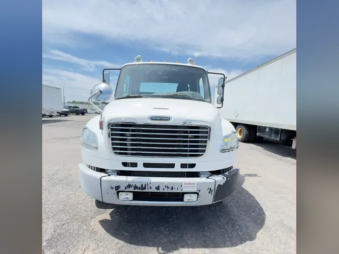 2020 FREIGHTLINER/MERCEDES M2 106