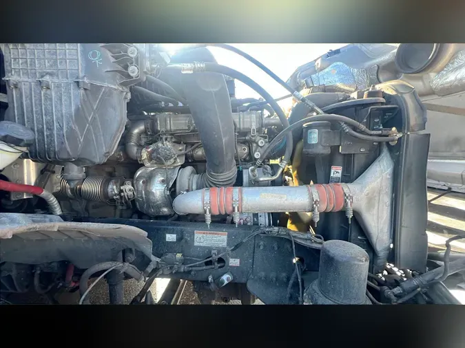 2022 Freightliner Cascadia 126