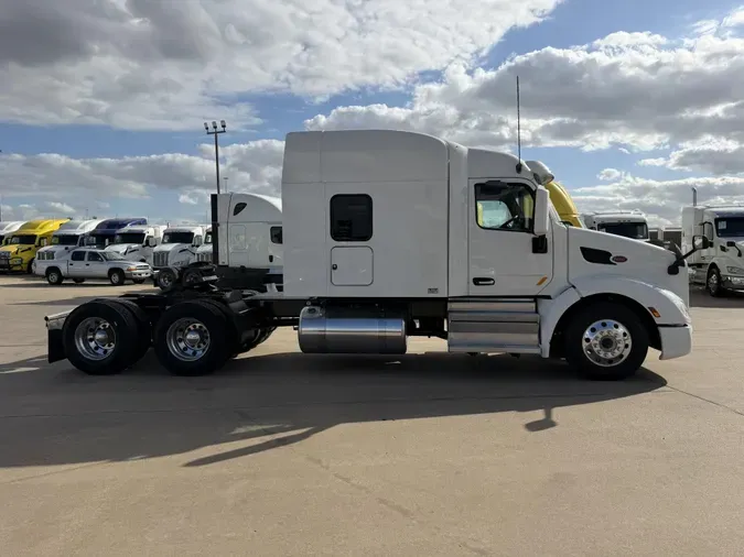 2022 Peterbilt 579