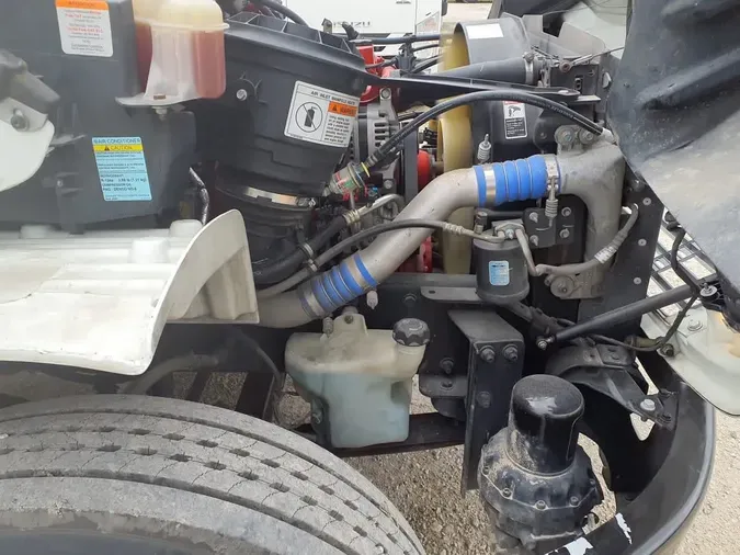 2018 FREIGHTLINER M2 106