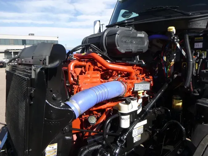 2022 Peterbilt 5796b30c5f98da0a6df8e430287887400eb