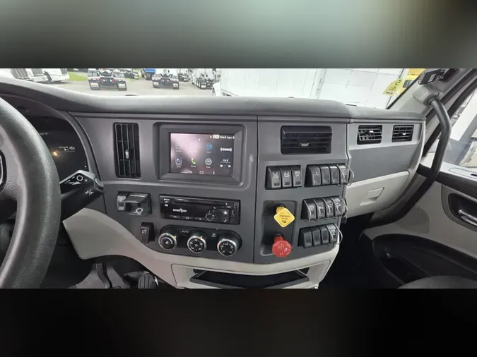 2023 Peterbilt 567