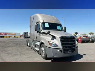 2023 Freightliner Cascadia