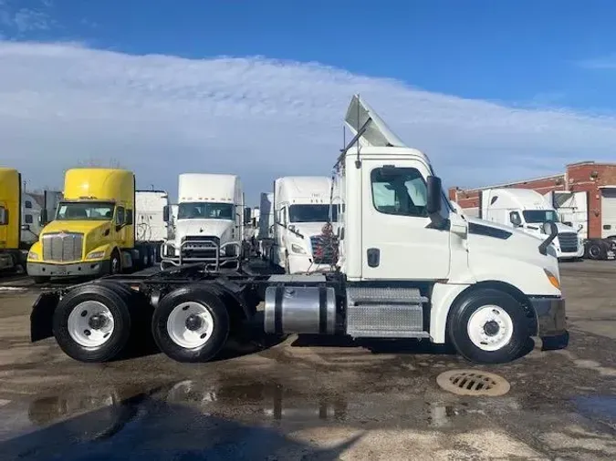 2020 Freightliner Cascadia