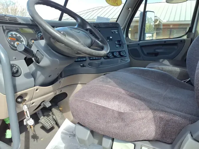 2019 FREIGHTLINER/MERCEDES CASCADIA 125