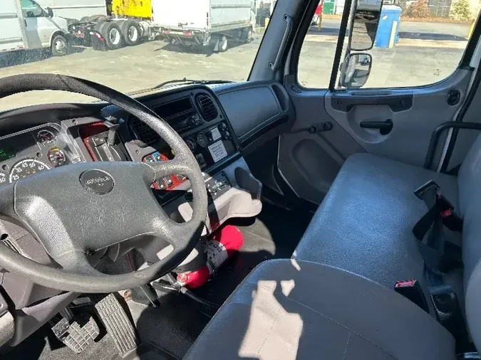 2018 Freightliner M2