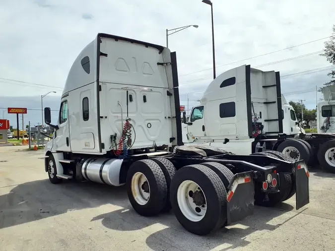 2020 FREIGHTLINER/MERCEDES NEW CASCADIA PX126646b3a726b184e2d7ba4e6542d5b651bfa