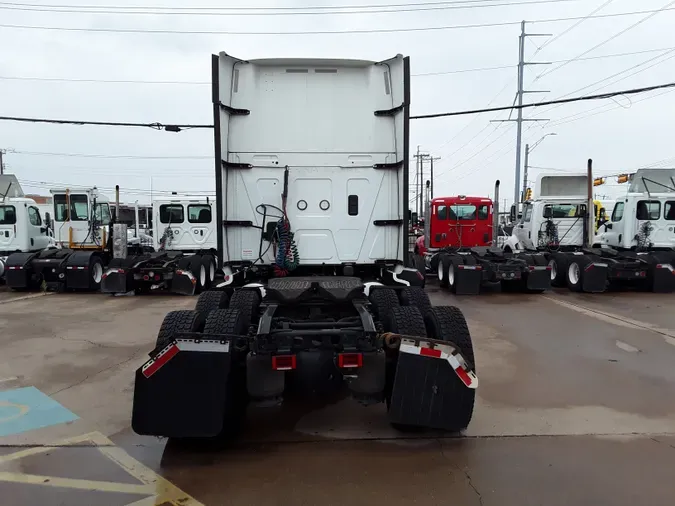 2019 NAVISTAR INTERNATIONAL LT625 SLPR CAB