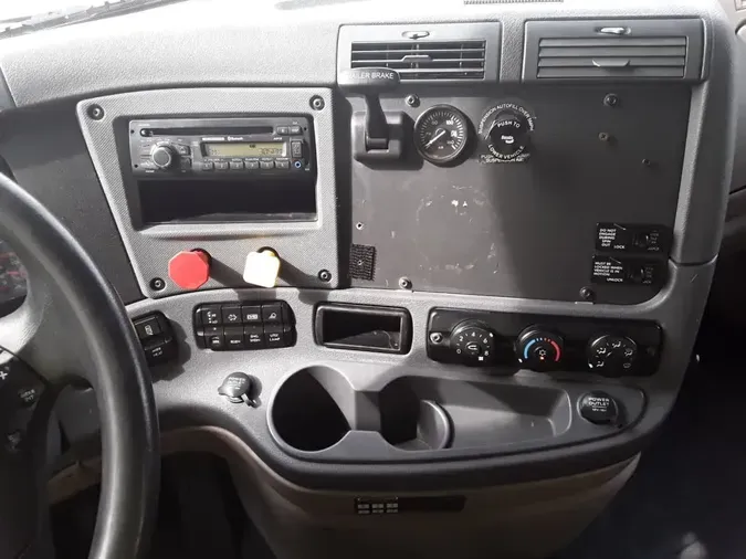2017 FREIGHTLINER CASCADIA 125