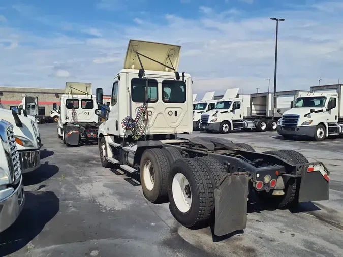 2020 FREIGHTLINER NEW CASCADIA PX12664