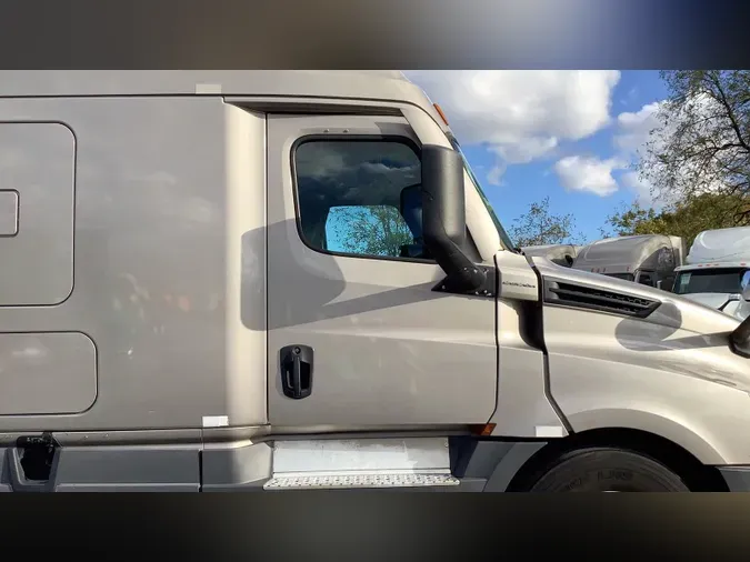 2021 Freightliner Cascadia 1266b4093f0ea44b87e7039b9ae7995b79b