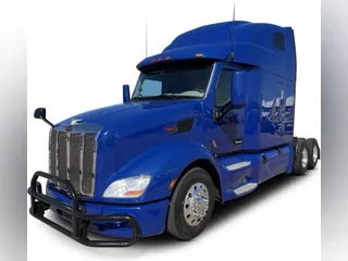 2022 Peterbilt 579