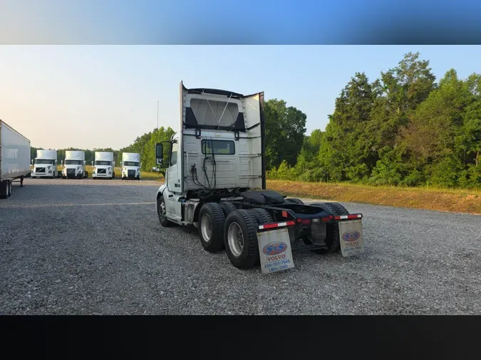 2019 Volvo VNL300
