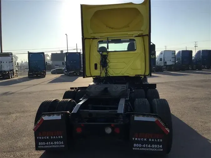 2018 INTERNATIONAL RH613