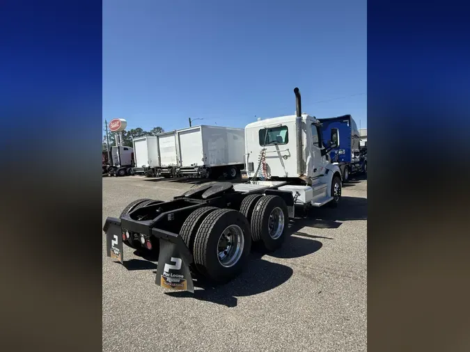 2020 Peterbilt 579