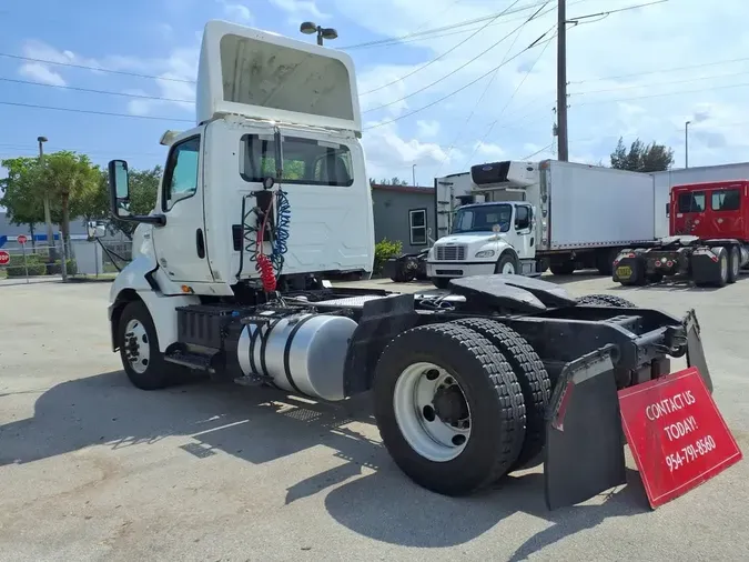 2019 NAVISTAR INTERNATIONAL RH613 DAYCAB S/A
