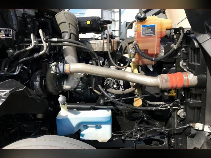 2022 INT LT625 6x4