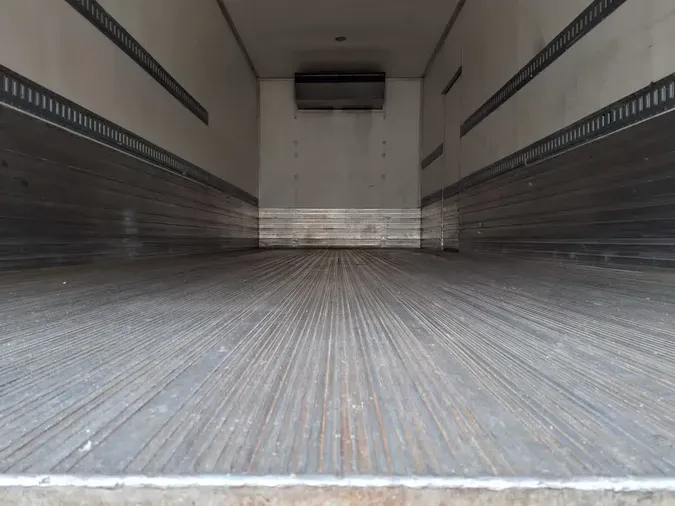 2019 FREIGHTLINER/MERCEDES M2 106