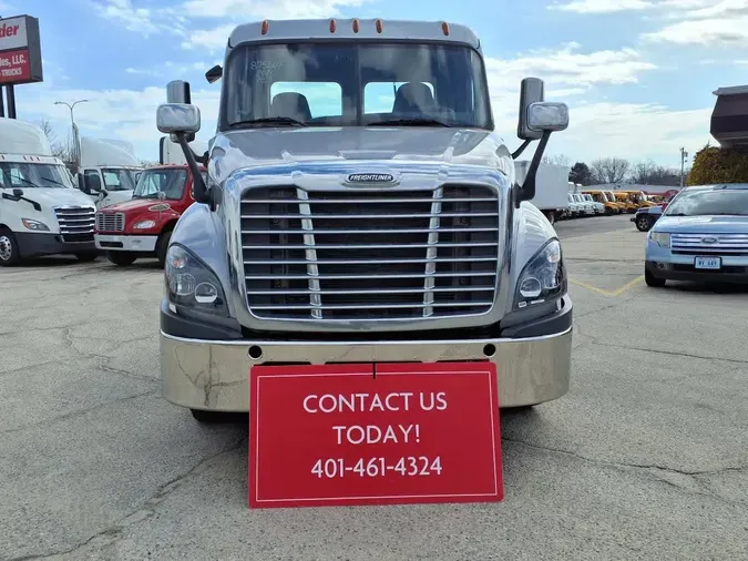 2020 FREIGHTLINER/MERCEDES CASCADIA 125