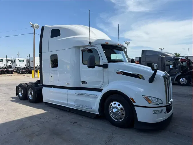 2023 Peterbilt 579
