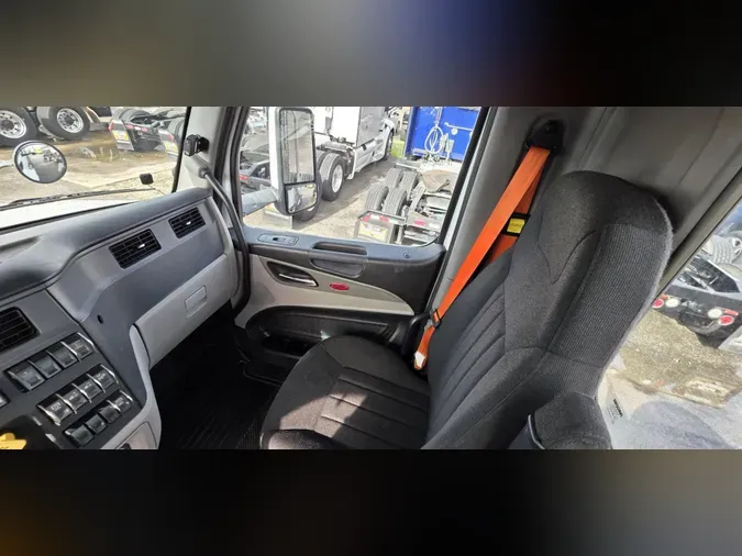 2023 Peterbilt 5676b563aa7371d49245bbb918556d390d5