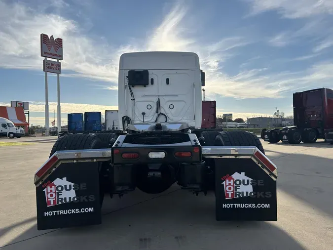 2023 Freightliner Cascadia