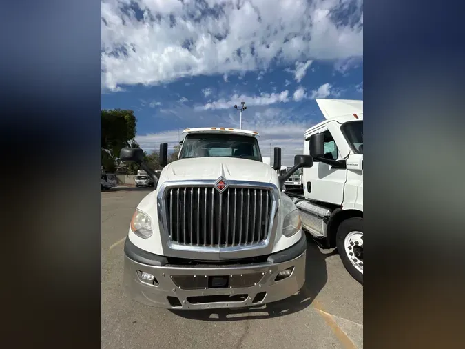 2019 NAVISTAR INTERNATIONAL LT625 DAYCAB T/A