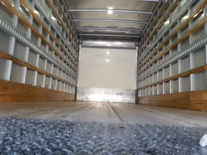 2018 FREIGHTLINER M2 106