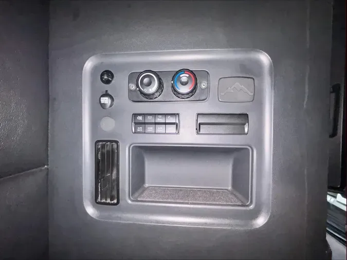 2023 Freightliner Cascadia 126