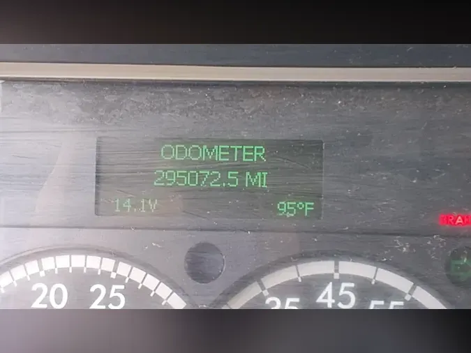 2021 FREIGHTLINER/MERCEDES M2 106