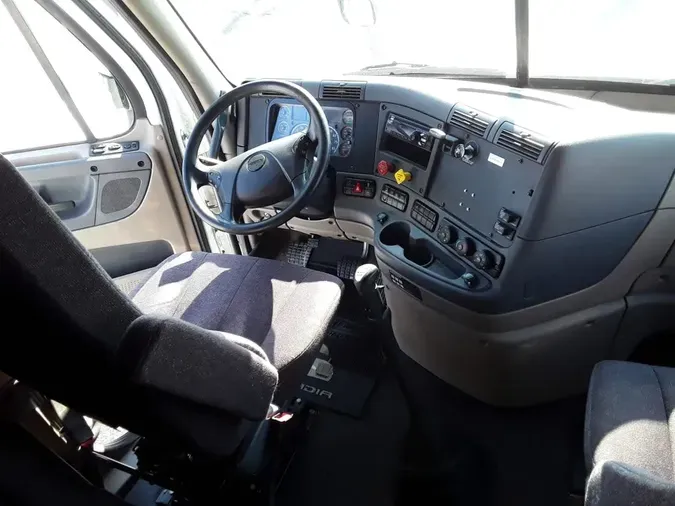 2020 FREIGHTLINER/MERCEDES CASCADIA 1256b674de7a410adc1de7a5b5decf99f56