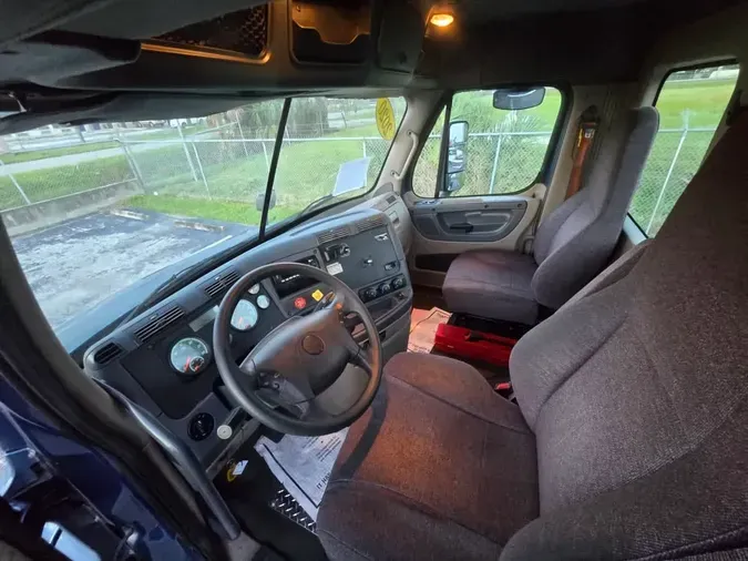 2020 FREIGHTLINER/MERCEDES CASCADIA 1136b677e30a2ad8663c1fc9bf9a565d69c