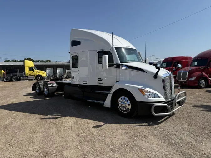 2023 Kenworth T680