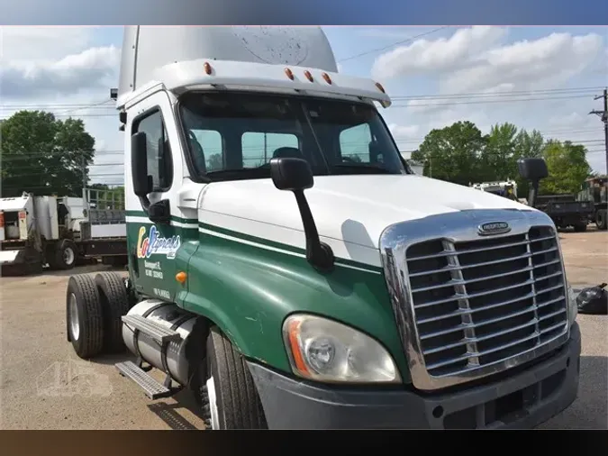 2009 FREIGHTLINER CASCADIA 125