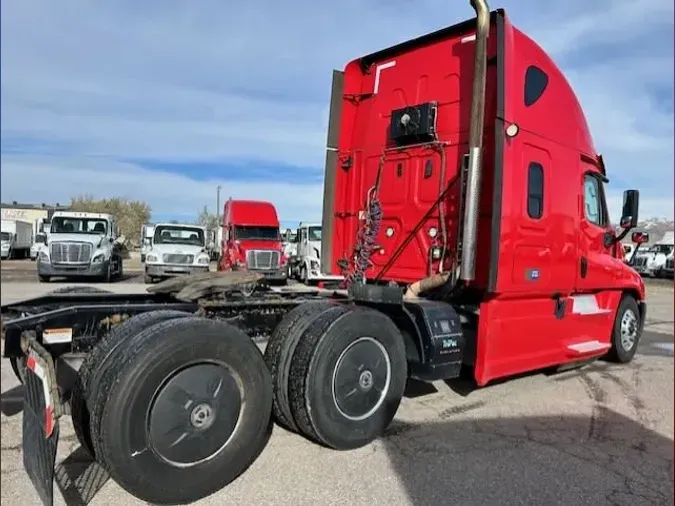 2019 FREIGHTLINER/MERCEDES CASCADIA 125