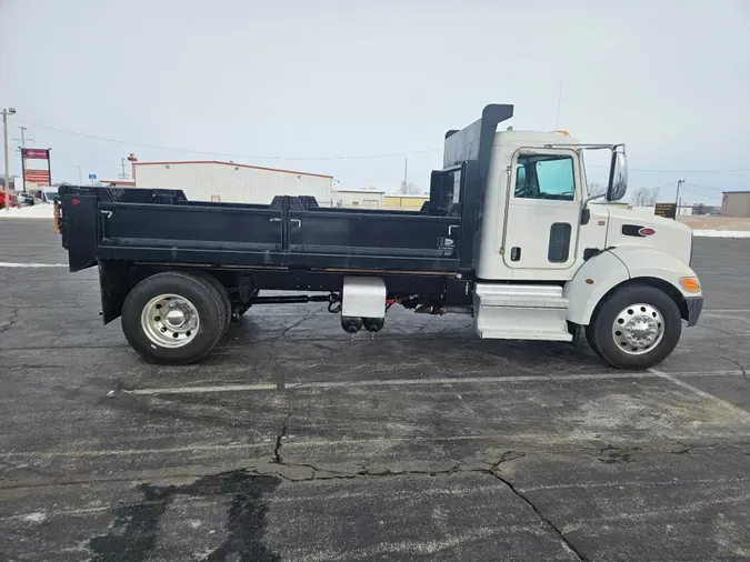 2021 Peterbilt 337